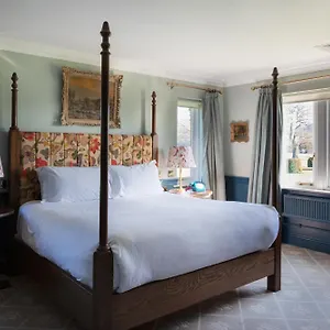 The Devonshire Arms At Hotel