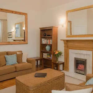 The Lynedoch Place Apartment